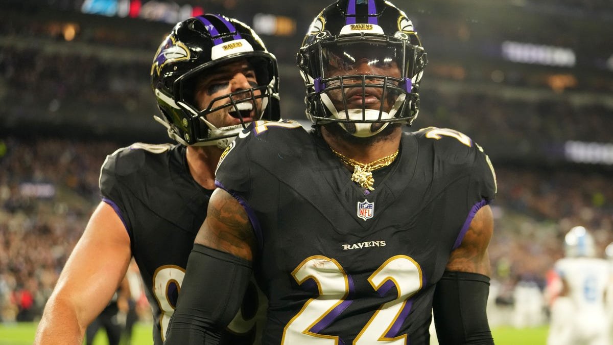 Derrick Henry tantrum after fumble leads to jokes