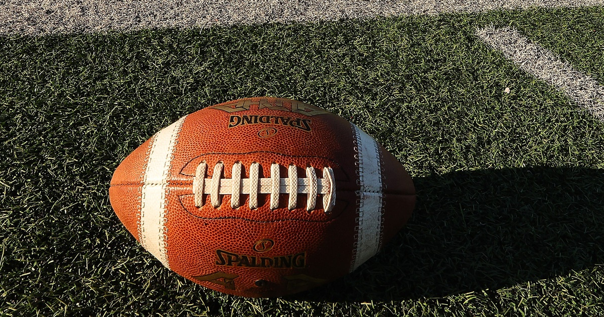 Alabama high school football team scores 100 points in win