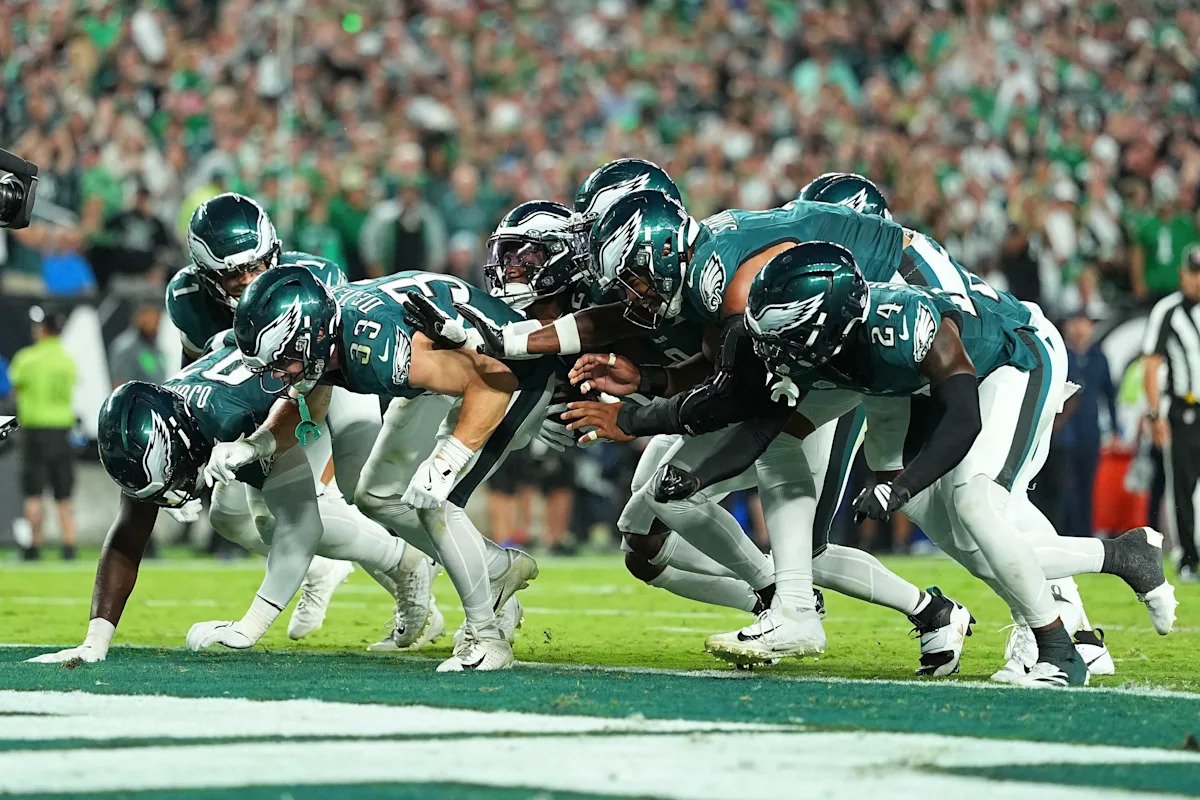 Eagles tush push: Philadelphia runs fake on controversial play to score a touchdown