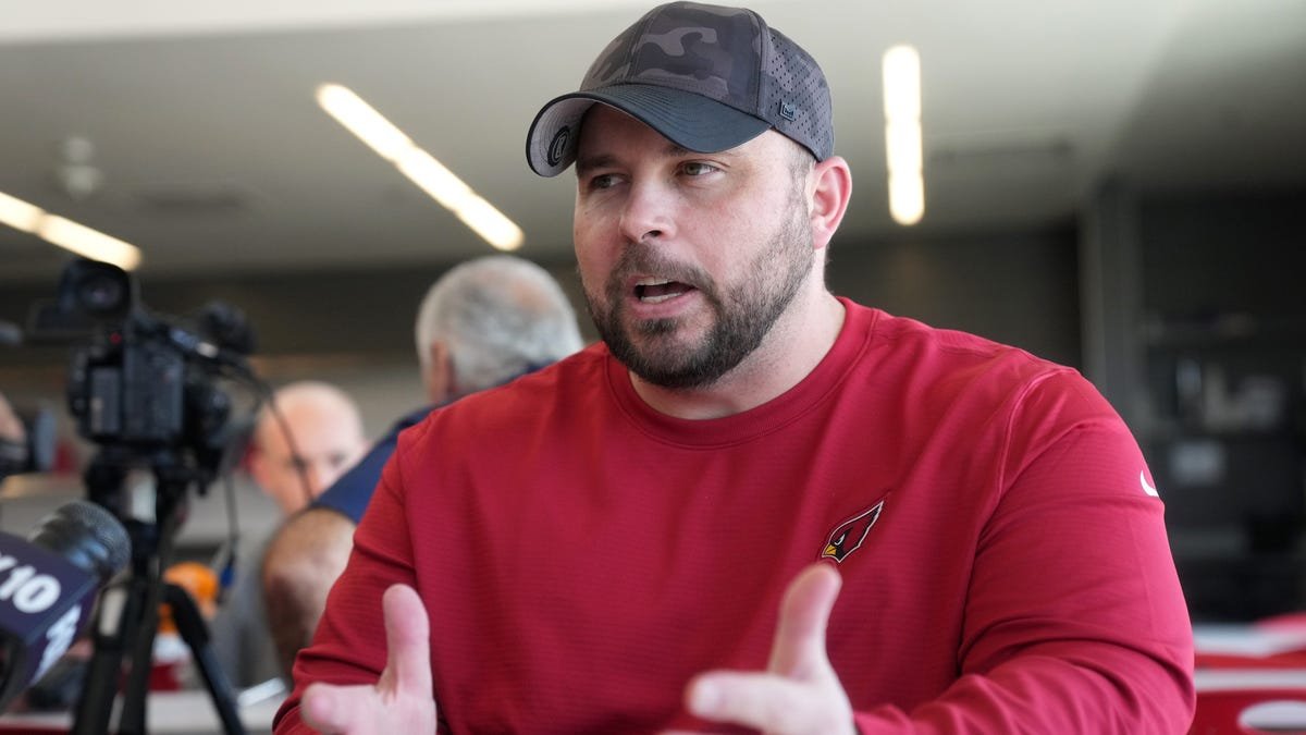 Why Cowboys fans need to pump the breaks on the Klayton Adams praise