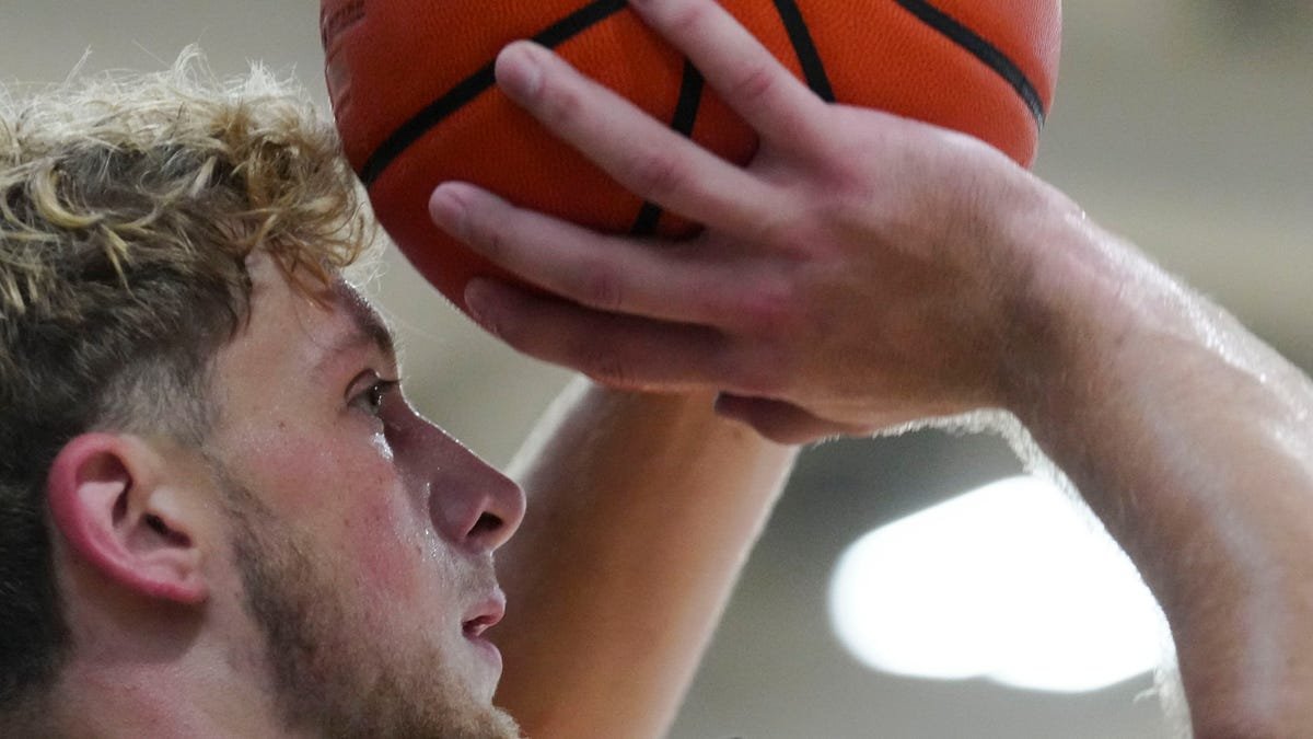 Jack Benter role for Purdue basketball, pneumonia, redshirt, strength