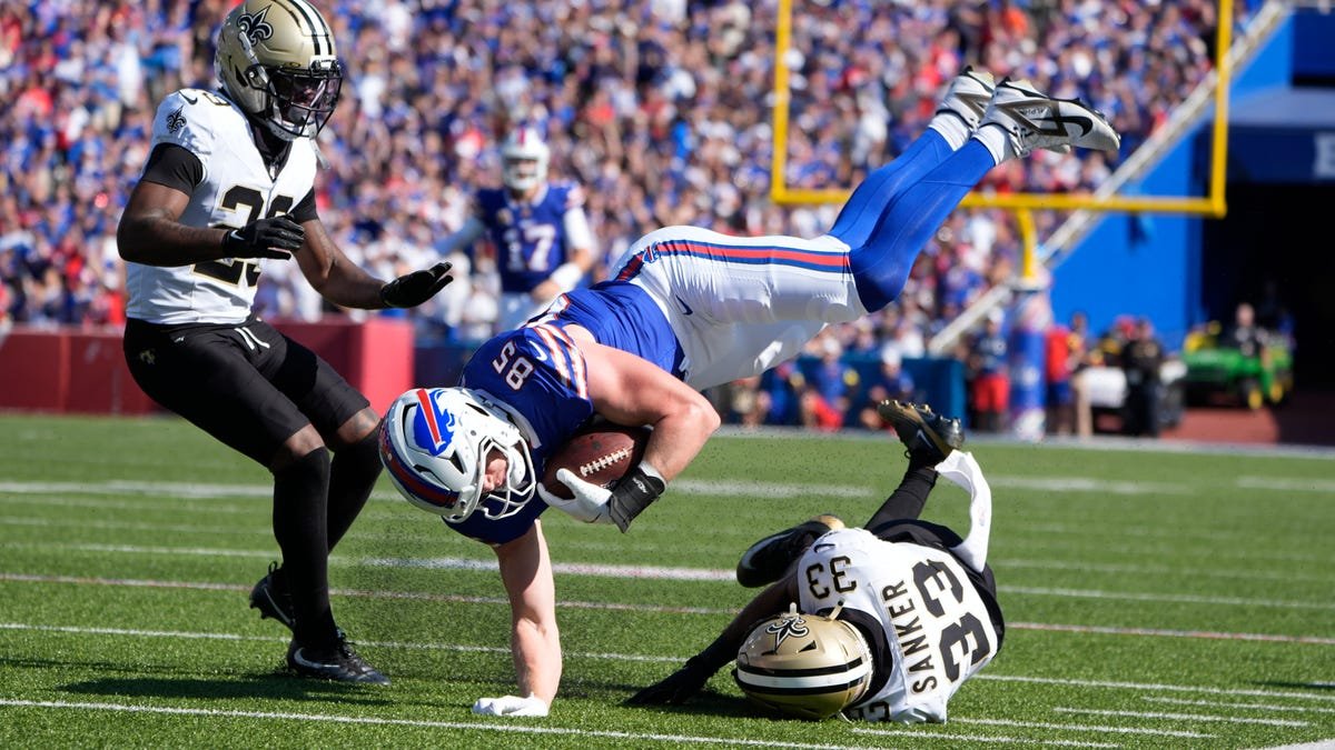 Saints rookie Quincy Riley will see his first start vs. Giants