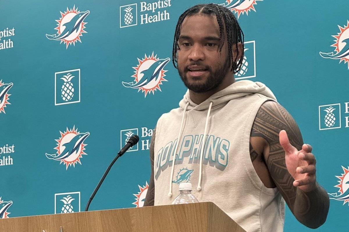 Forever-linked Tua Tagovailoa, Justin Herbert set for 4th NFL meeting